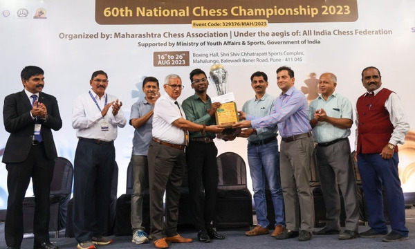 С. П. Сетураман - победитель 60-го чемпионата Индии по шахматам